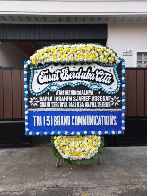 Papan Bunga Duka di Gari